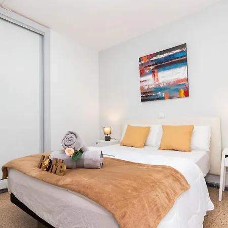 Serenity Yumbo: Beachside With Free Wi-fi And Concierge * Playa del Ingles (Gran Canaria)