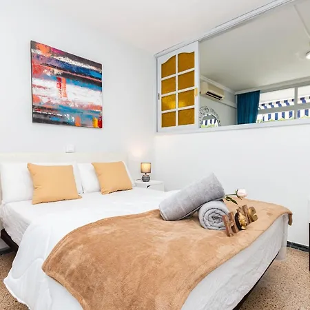 Serenity Yumbo - Europa 2min Yumbo - 5min From - Wifi Free - Air Conditioner - Private Services - Free Welcome Book - Cohote Conserjeria Gran Canaria Appartamento Playa del Inglés