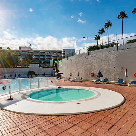 Apartment Serenity Yumbo: Beachside With Free Wi-fi And Concierge